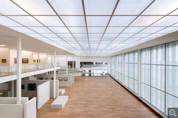 Interior view, atrium from the mezzanine (venue for temporary exhibitions). © MuMa Le Havre / Florian Kleinefenn