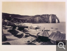 Alphonse DAVANNE, N°2 Etretat Falaise de gauche, 1864, Tirage sur papier albuminé d’après négatif sur verre, 24 x 31 cm. Paris - Bibliothèque nationale de France