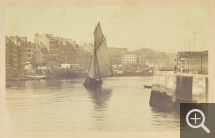 Onésippe AGUADO, Vue du port du Havre avec vue de l’hôtel de l’Amirauté, 1863, tirage sur papier albuminé d’après négatif sur verre au collodion, 25 x 40,4 cm. Paris. Collection de la Société française de photographie