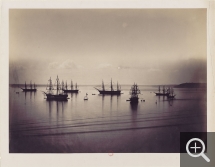 Gustave LE GRAY (1820-1884), Flotte franco-anglaise en rade de Cherbourg, 5 août 1858, 1858, tirage sur papier albuminé d’après négatif sur plaque de verre au collodion, 30 x 41 cm. Paris- Bibliothèque nationale de France