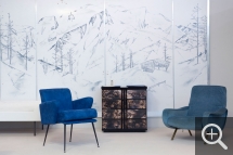 Evocation of a cabin in the France ocean liner: Henri Lancel chest of drawers, armchair on right Marc Zanuso, decor Louis Vuillermoz. © MuMa Le Havre / Renaud Dessade