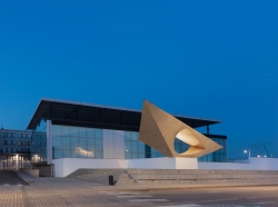MuMa, vue d'ensemble, façade Sud, vue du Signal. © MuMa Le Havre / Florian Kleinefenn
